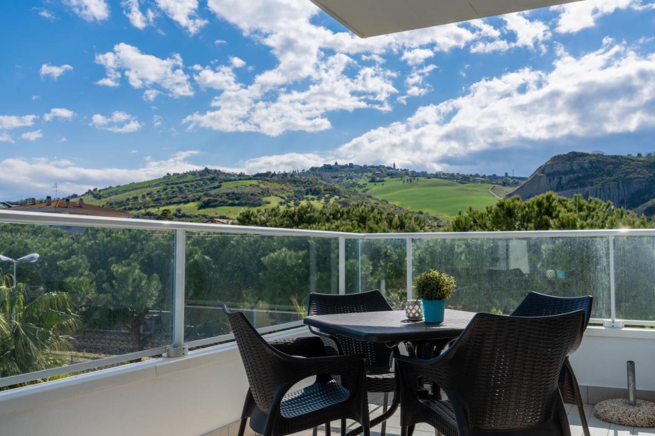 Residenze Roscioli Roseto Degli Abruzzi Exterior foto