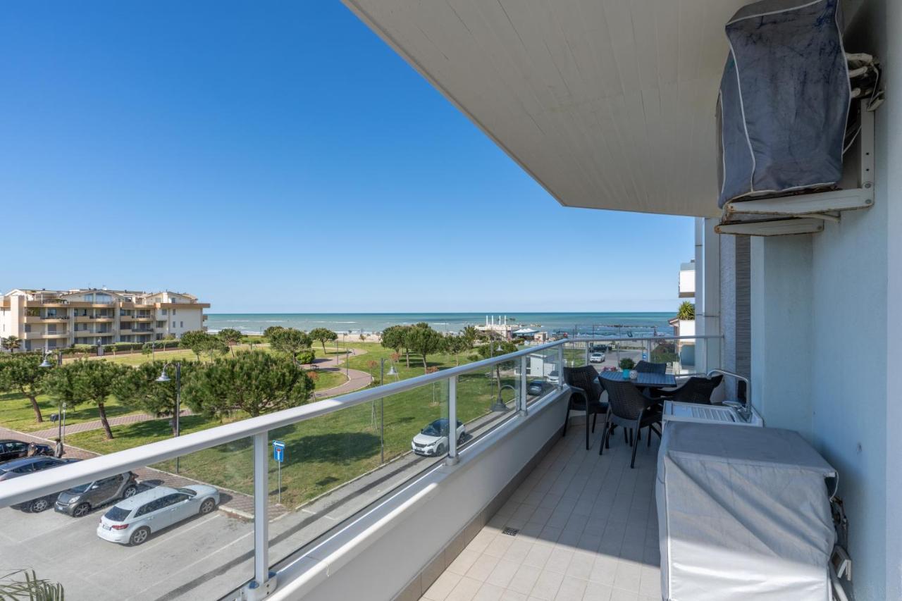 Residenze Roscioli Roseto Degli Abruzzi Exterior foto