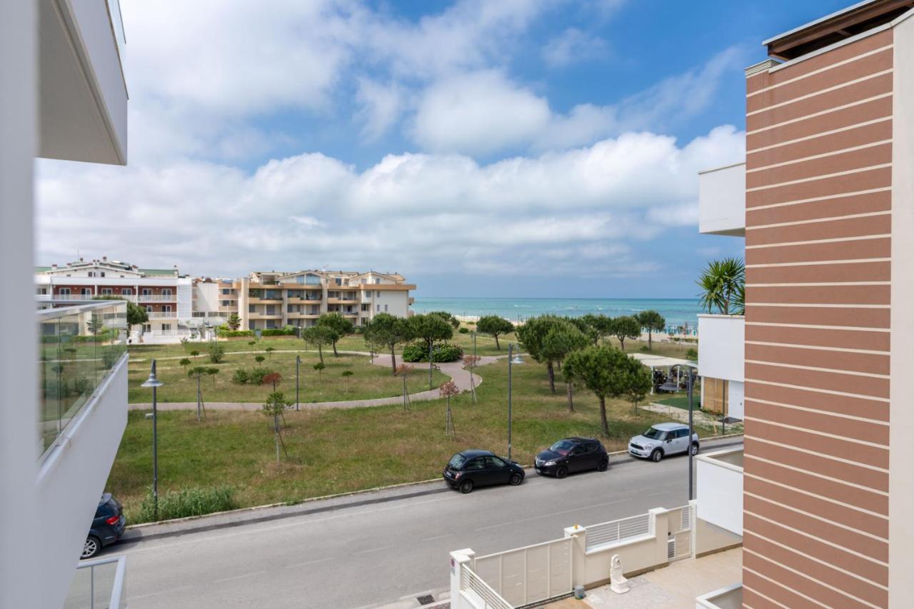 Residenze Roscioli Roseto Degli Abruzzi Exterior foto