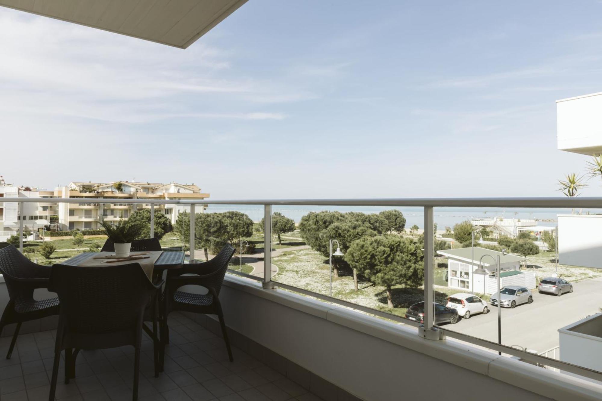 Residenze Roscioli Roseto Degli Abruzzi Exterior foto