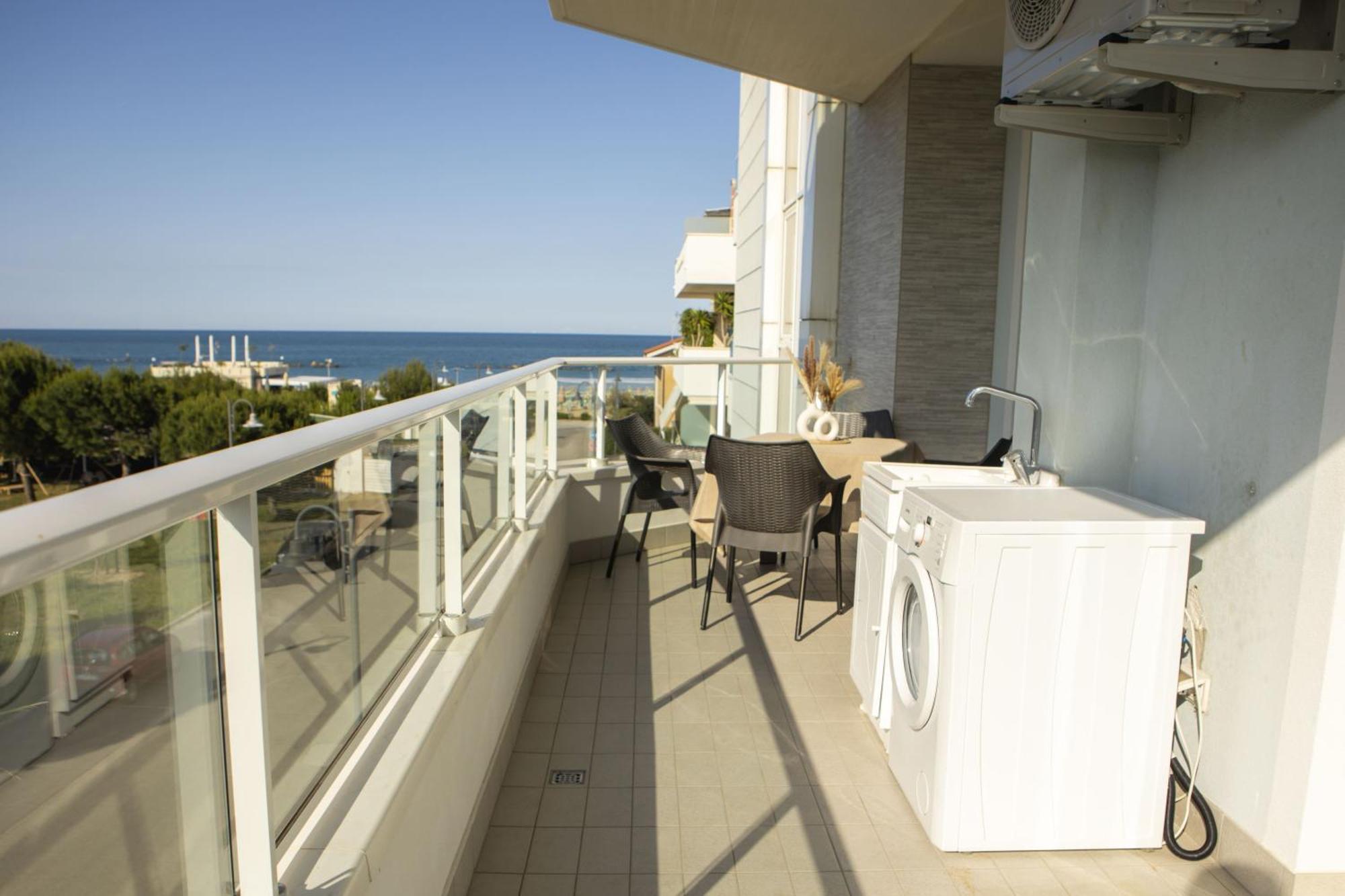 Residenze Roscioli Roseto Degli Abruzzi Exterior foto